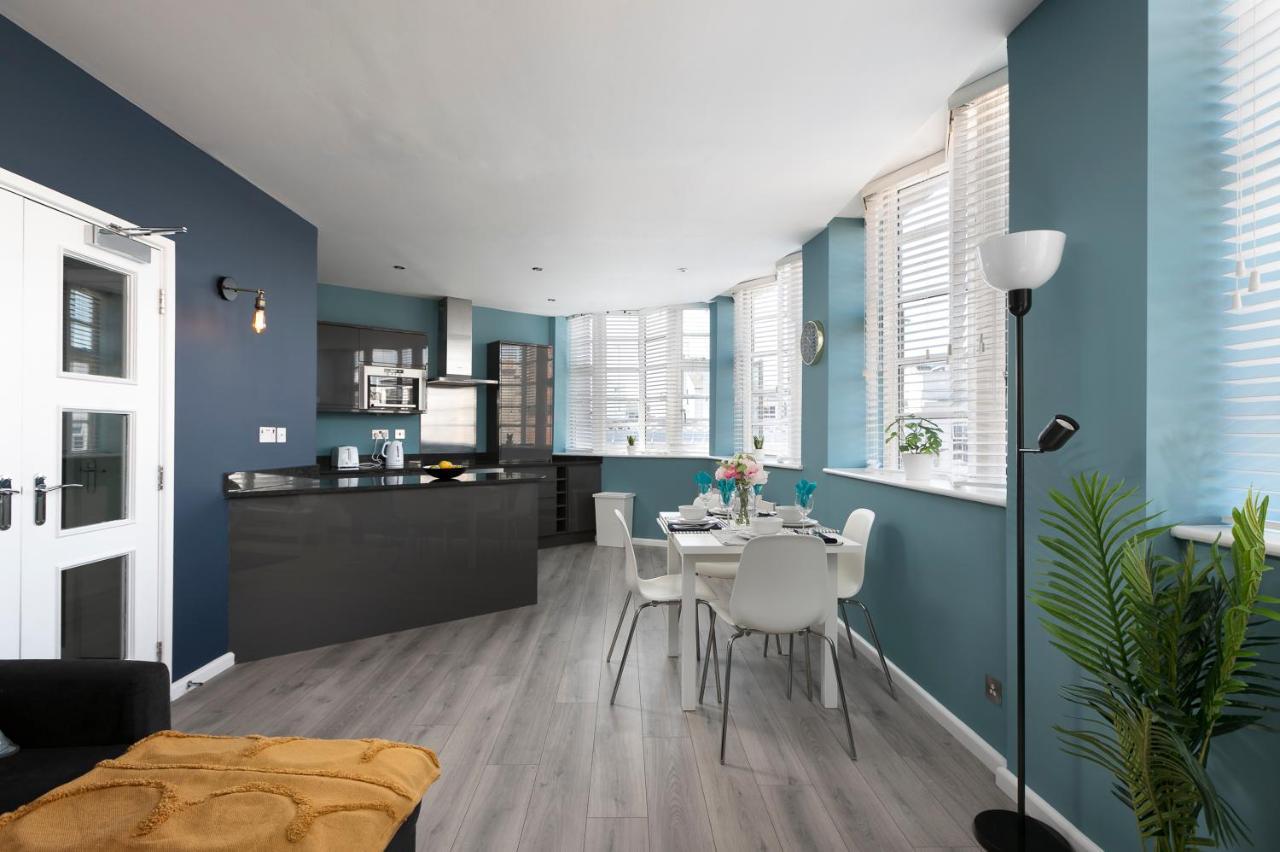 Lovely Brighton Apartments Moments Away From Royal Pavilion Exterior photo