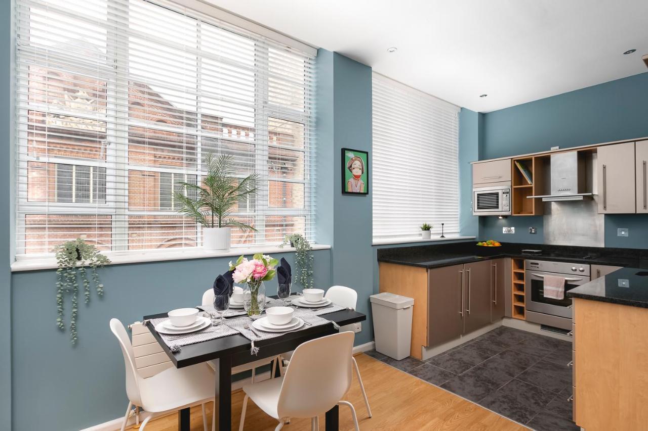 Lovely Brighton Apartments Moments Away From Royal Pavilion Exterior photo